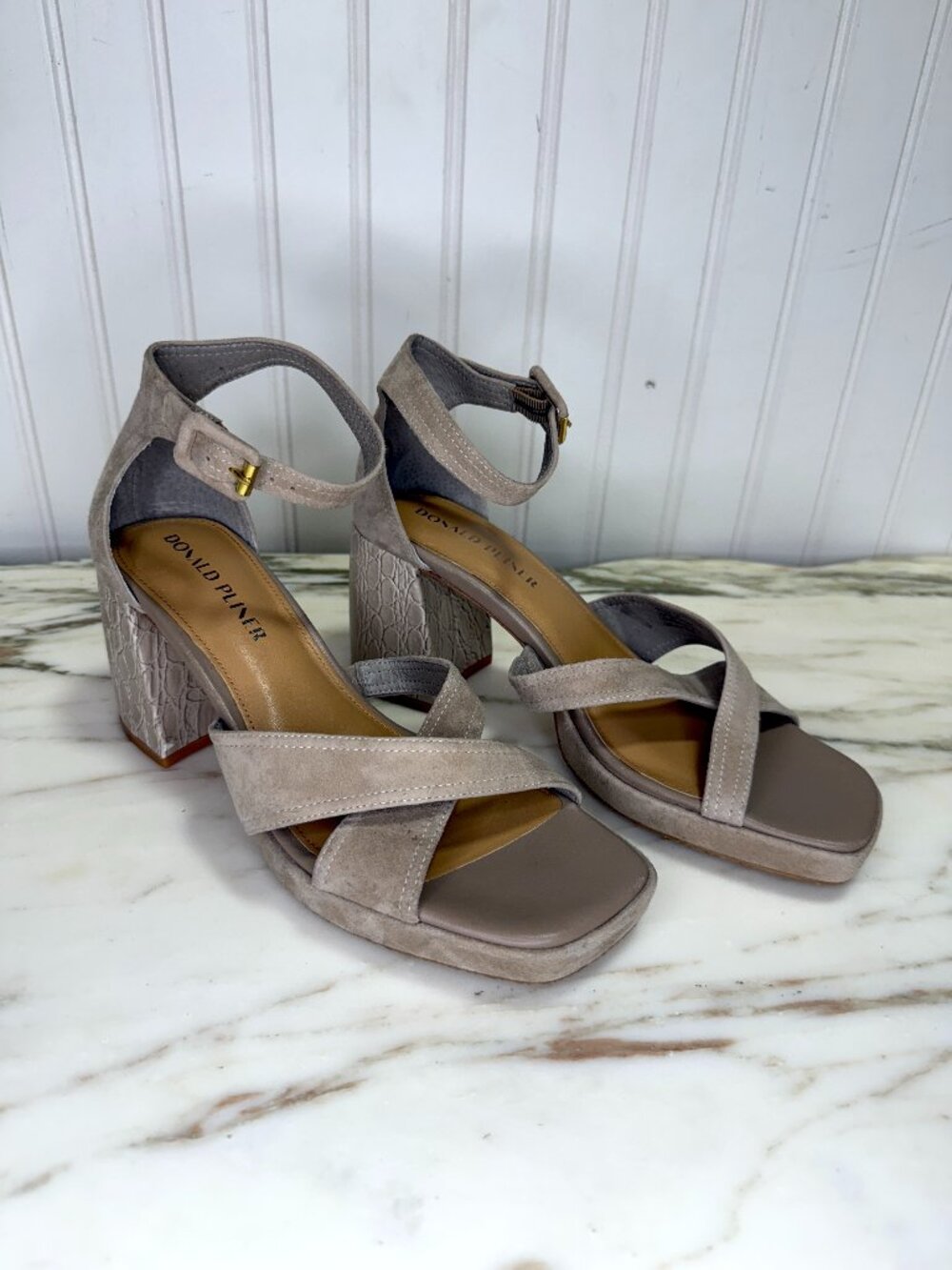 Donald Pliner Suede Block Heel Sandals Taupe Size 9M Ankle Strap